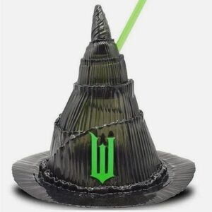 Wicked Exclusive 2024
Elphaba Witch Hat 32oz Promo
Cup w/ Straw Black NEW